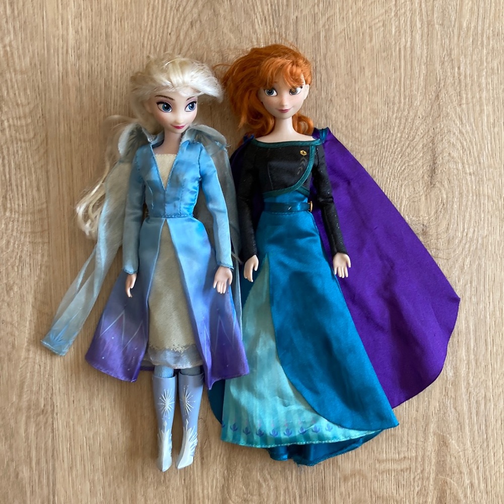 Disney Frozen 2 Anna & Elsa